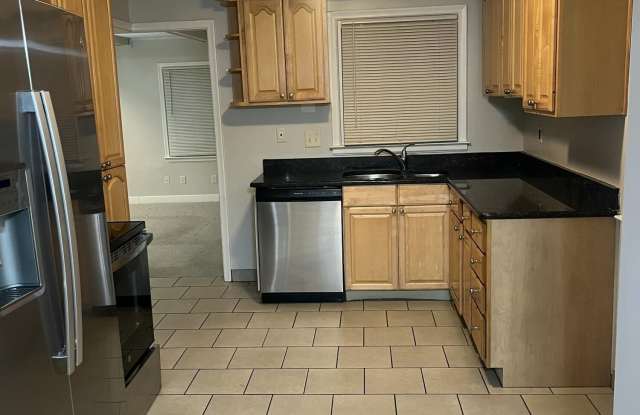 12116 Columbia Avenue