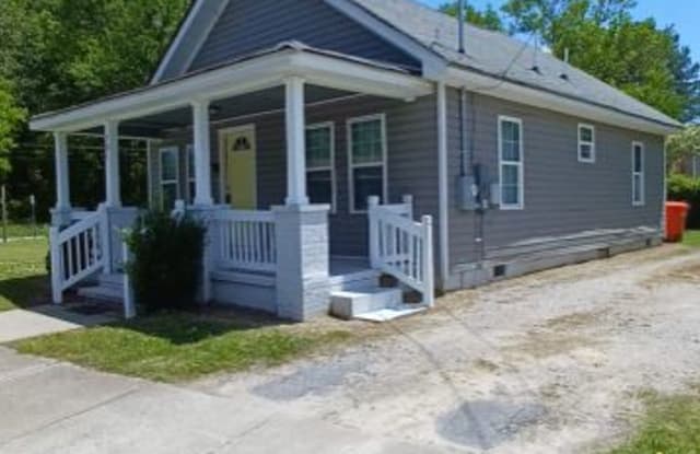 701 Walker Ave - 701 Walker Avenue, Elizabeth City, NC 27909