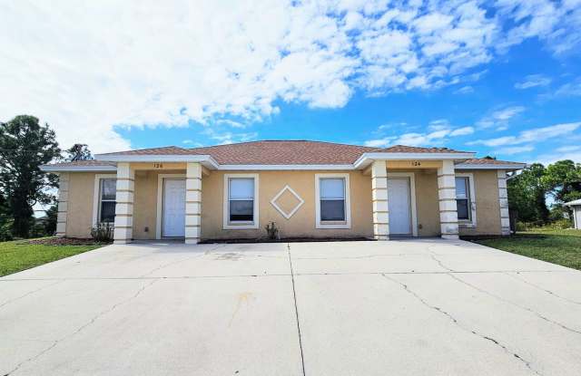 Nice 3 Bedroom Duplex in Lehigh Acres