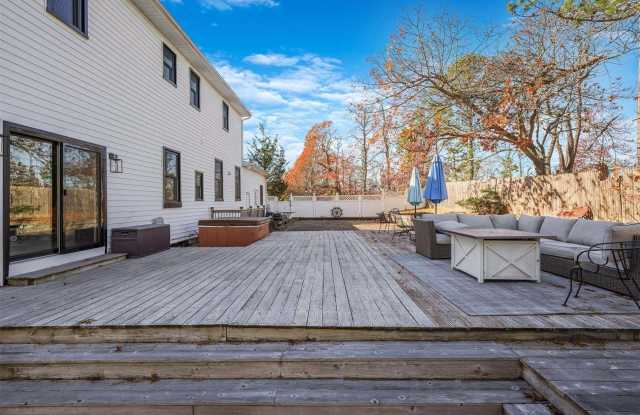 34 Starboard Road