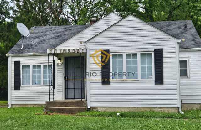 Charming and Updated 2-Bedroom with Detached Garage Available NOW!