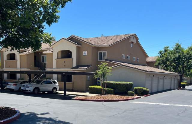Great Condo in Roseville