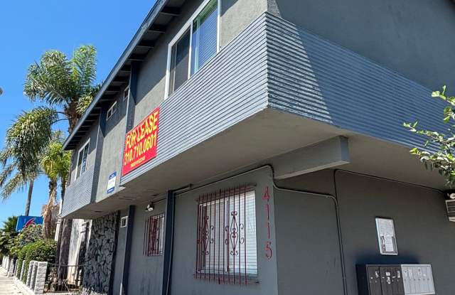 4115 W Century Blvd