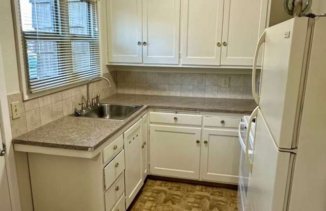 1/2 Off 2nd Month's Rent