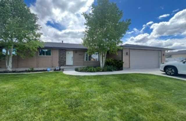 Gorgeous Home in South Jordan!!!