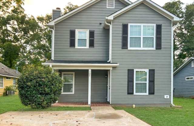 107 Wedgewood Walk