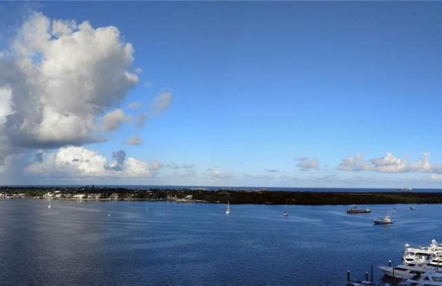 Photo of 124 Lakeshore Dr