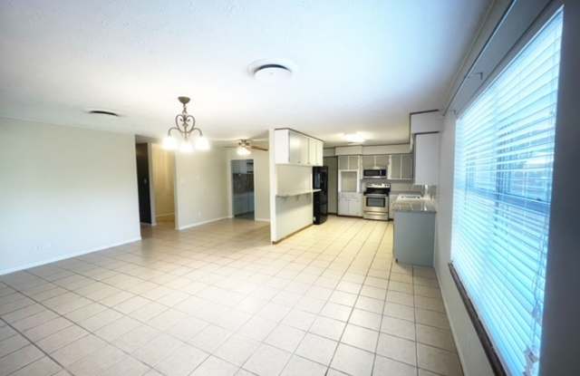 103 Cynthia Dr, Kerrville