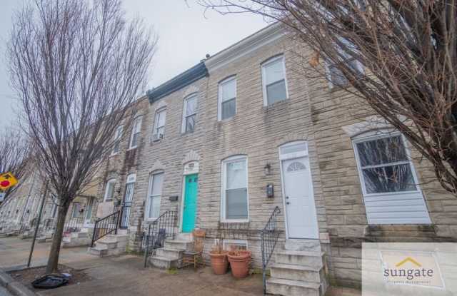 3205 Esther Pl