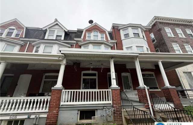 Photo of 608 1/2 Saint John Street