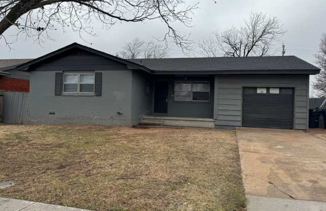 825 SE 41st St- AVAILABLE NOW!