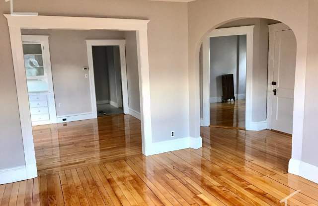 Charming 4 Bedroom- No Broker Fee