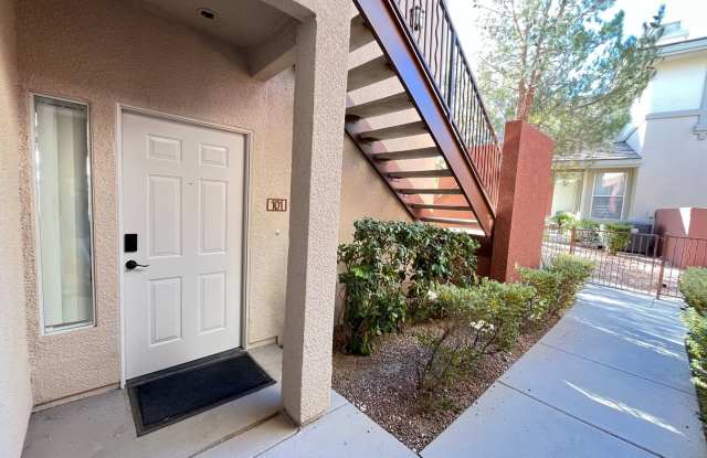 Summerlin Fully Furnished Condo on Golf Course!