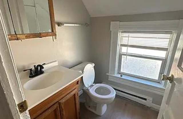 499 Belvidere St. E, 2