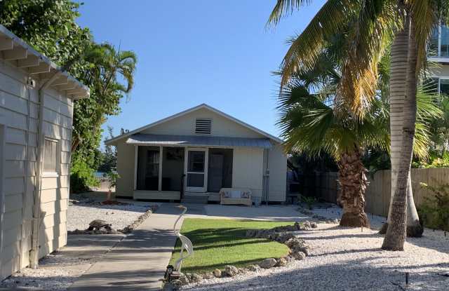 7140 Longboat Dr E