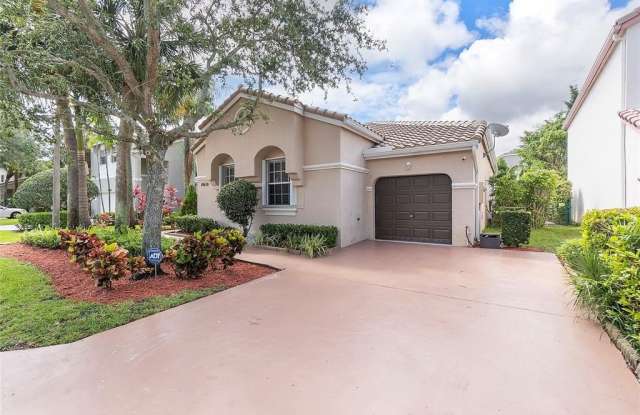 Photo of 10650 NW 48th St