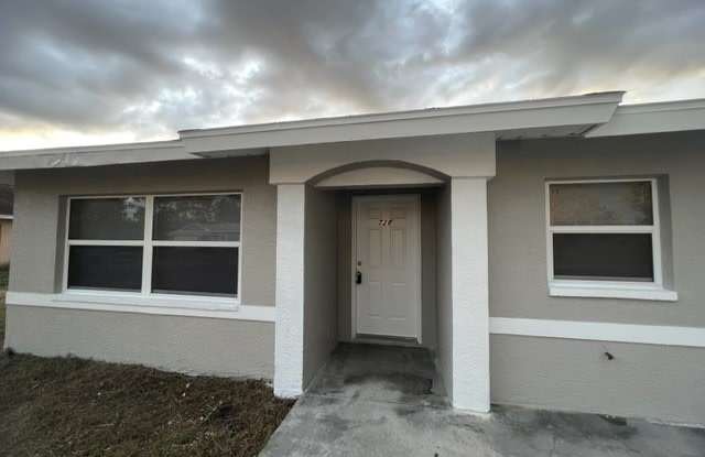 730-730 Holmes Avenue - 730 Holmes Avenue, Lehigh Acres, FL 33974