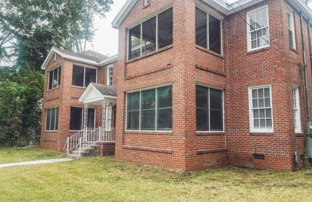 1219 Eberhart Avenue - 2