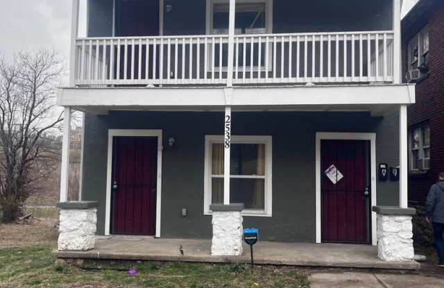 Fully Renovated 2 Bed / 1 Bath Duplex – Available Now