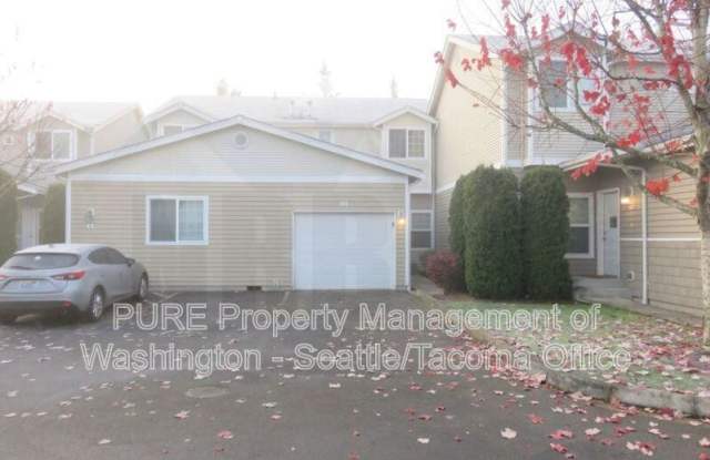 617 7th St SE