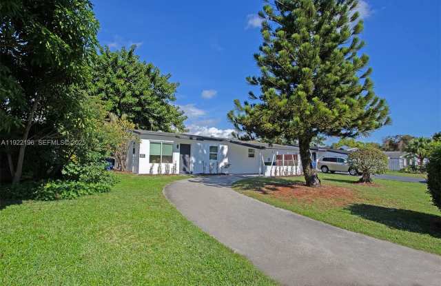 Photo of 6117 NW 27th St