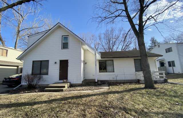 4120 Harris St - 4120 Harris Street, Ames, IA 50014