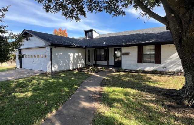 Photo of 3217 N Marseille Lane