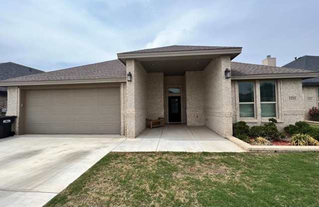 1211 Burgandy Dr