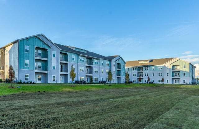 6600 Oakshore Dr Unit E12