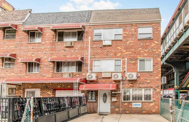 Photo of 661 Sagamore Street unit: 3M