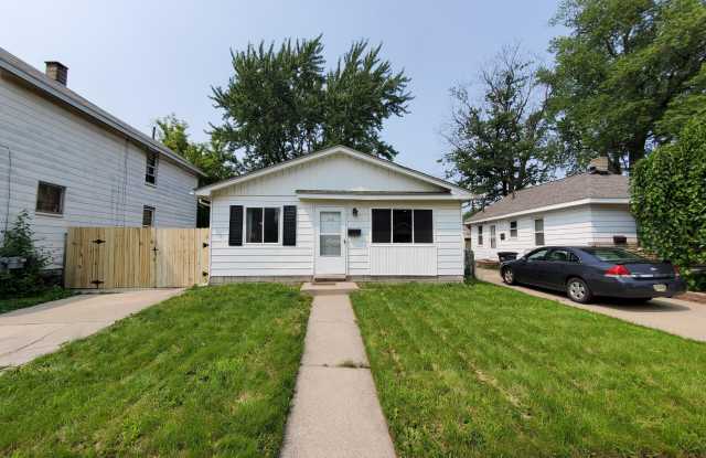 100 W Harwood Avenue