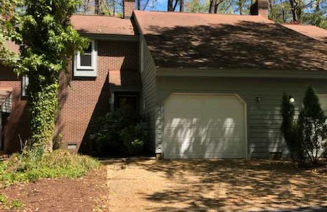 2BR/1.5BA Townhome - 20 Autumn East, James City County, VA 23188