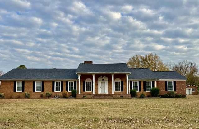 2112 Leon Drive