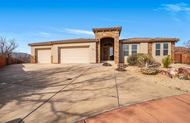 Photo of Beautiful Spacious Home in Ivins