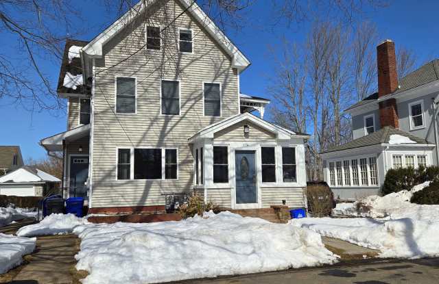 674 Main Street unit: 3