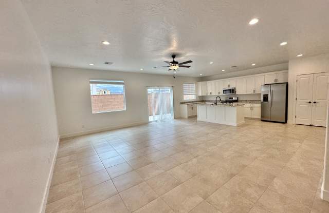 Photo of 218 N 2480 W