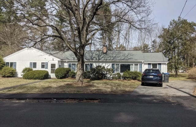 22 Hemlock Dr - 22 Hemlock Drive, Middlesex County, MA 01760