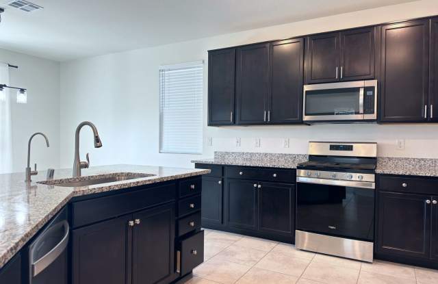 Spacious 4-Bed Inspirada Rental – Upgraded, Modern  Move-In Ready!