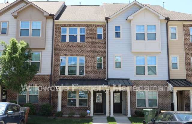 315 Rosapenna Ln