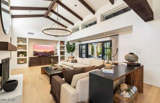 9836 E TOPAZ Drive