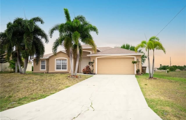 2712 NW 4th AVE - 2712 Northwest 4th Avenue, Cape Coral, FL 33993