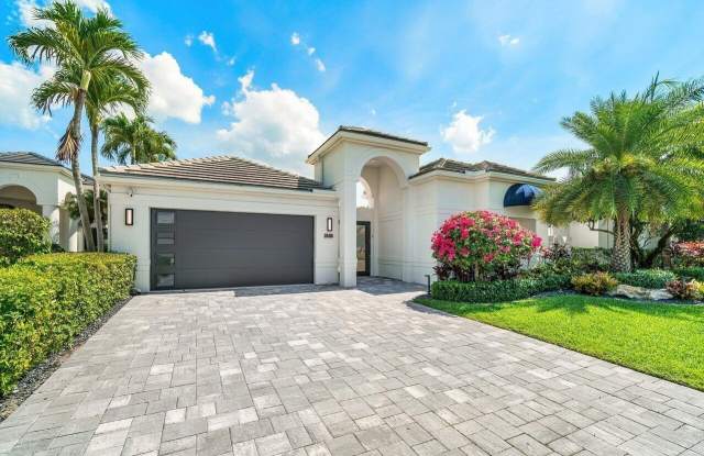 3506 NW Clubside Circle