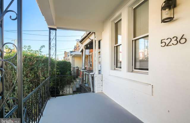 5236 W JEFFERSON STREET