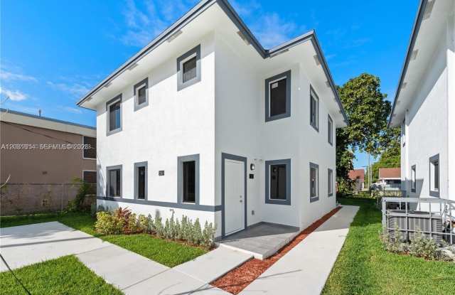 2243 NW 50th St