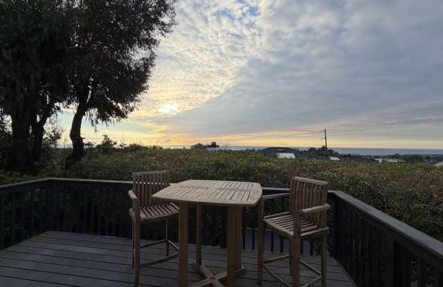 Photo of 1685 Burgundy Rd