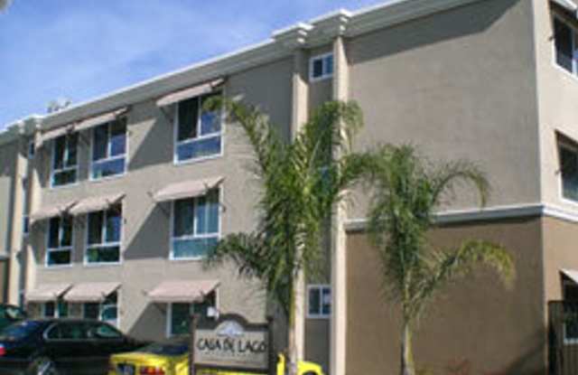 Casa De Lago Apartments