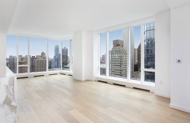 Photo of 1 West End Avenue