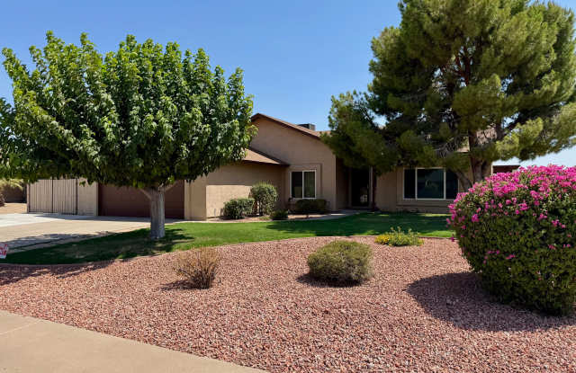 7249 West Sunnyside Drive
