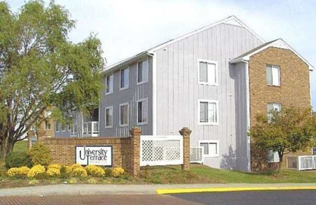 Photo of 1208 University Terrace - Bedroom 3Apt A