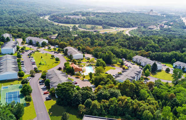 Two Bedroom Contemporary Style Apartment on the First Floor